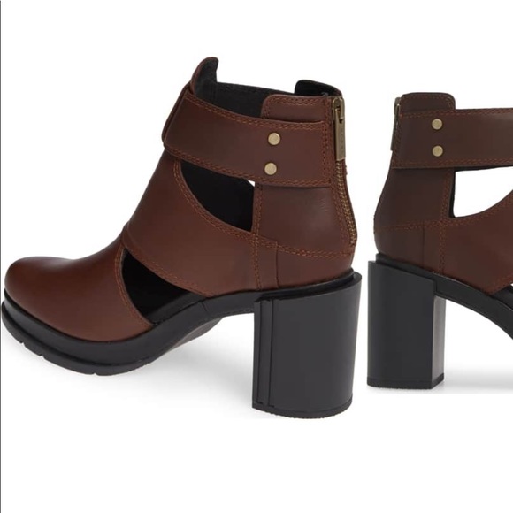NWT Sorel Margo Cut Out ankle Booties Size: 9 - Picture 7 of 8